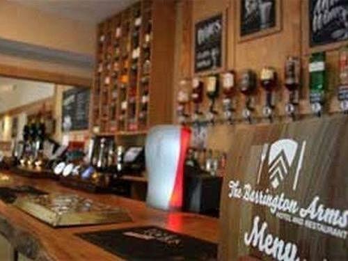 巴林顿阿姆斯酒店 Shrivenham 外观 照片
